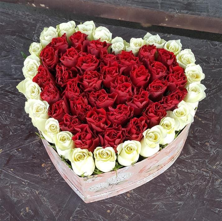 розы в виде сердце